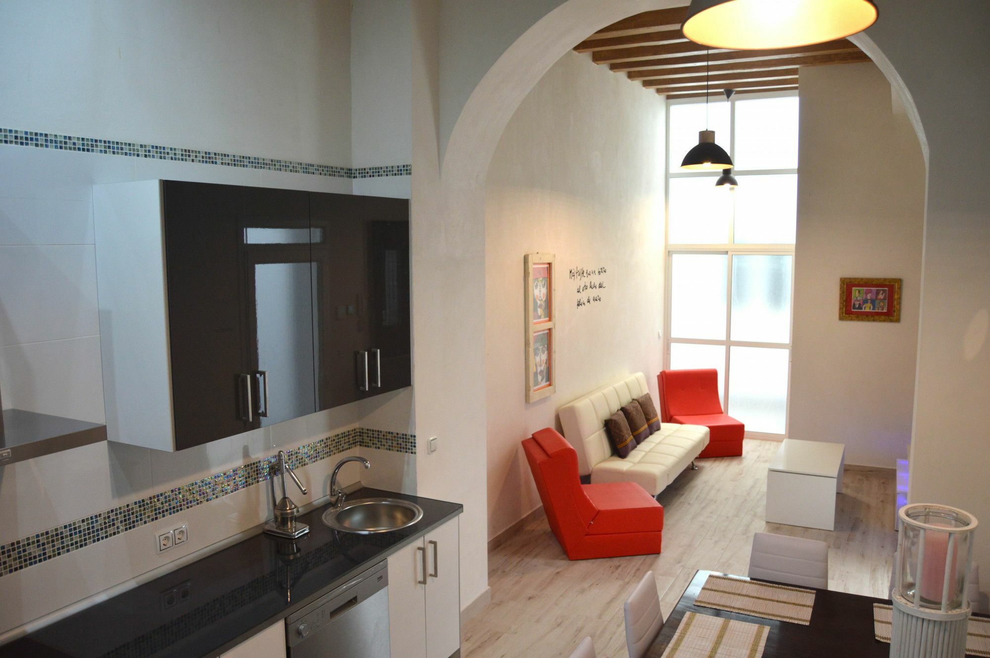 Apartamento 19 Dias Y Muchas Noches Кадис Екстериор снимка